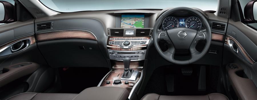  Nissan Cima Hybrid 2012 года  (фото 26 из 48)
